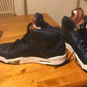 Air Jordan sneaker willing to negotiate a price